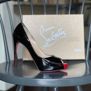NEW Very Prive 120 Patent black/red Size 41